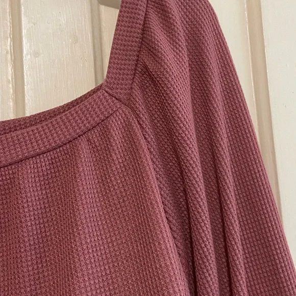 Feminine Blouse with Long Sleeves, sweatshirt‎ size 2XL - Picture 8 of 10